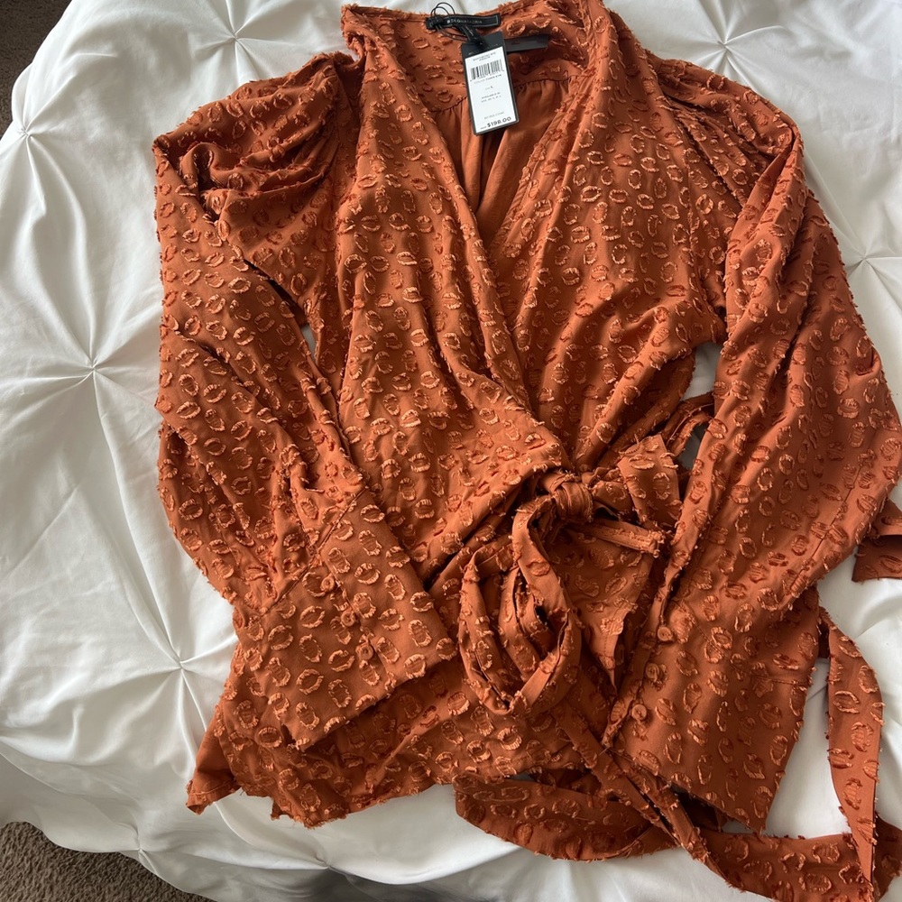 BCBG Maxaxria blouse
